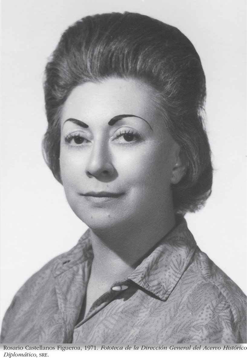 Rosario Castellanos Figueroa, 1971. Fototeca de la Dirección General del Acervo Histórico Diplomático, SRE.